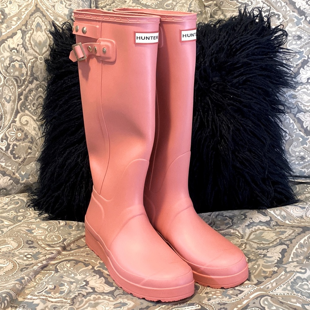 Hunter tall rain boots like new